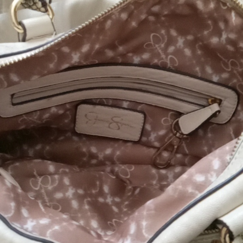 Purse - Picture 5 of 5